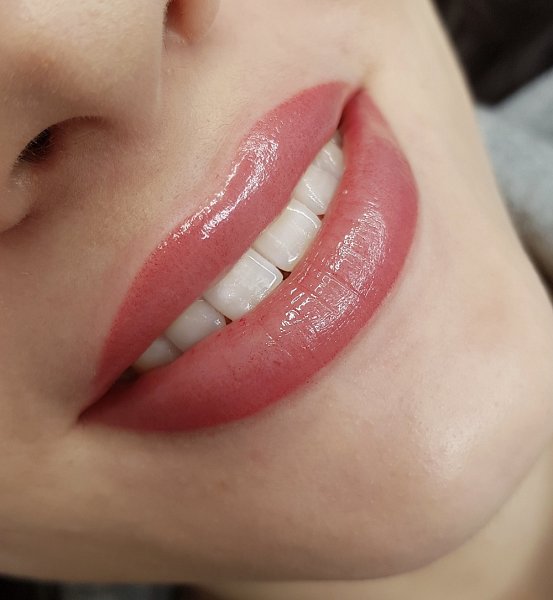 Cherry lip pigment concentrate