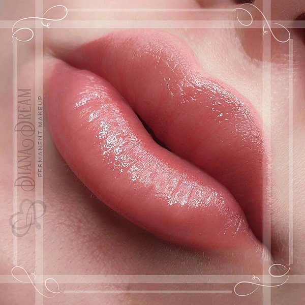 Juicy peach lip pigment