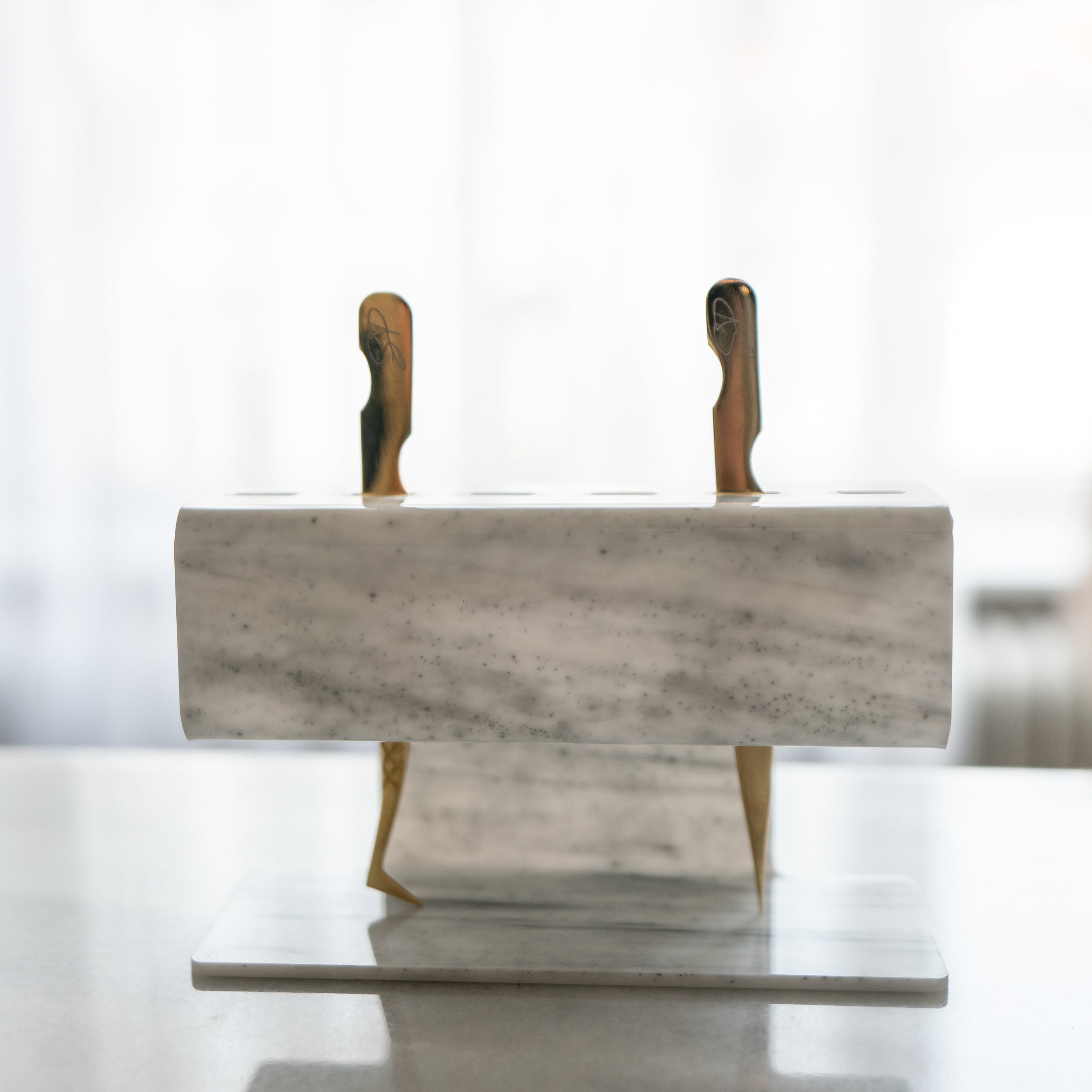 Marble tweezer holder