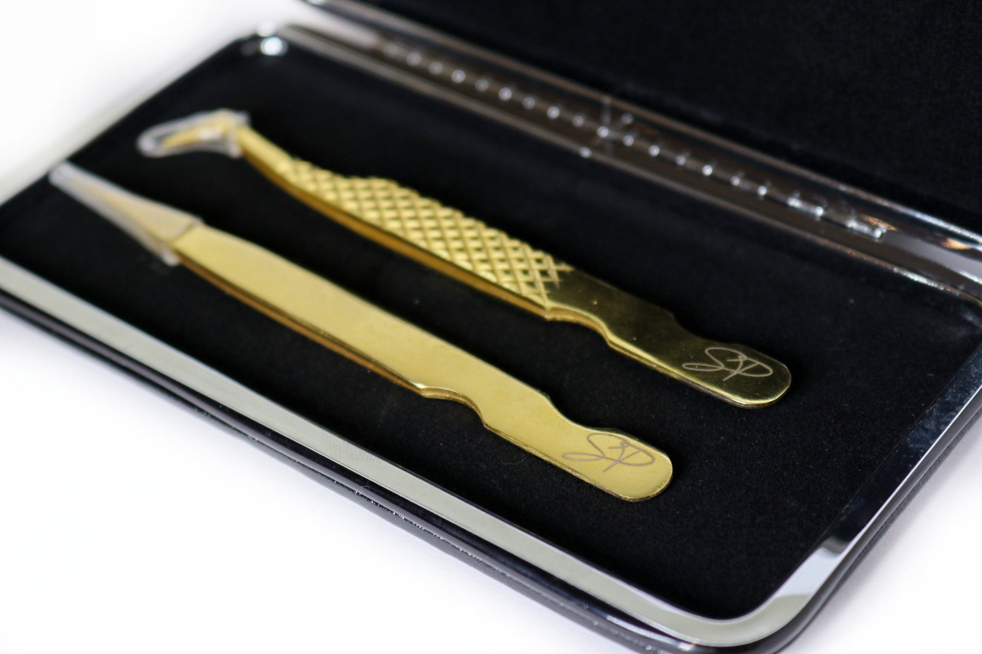 Luxe tweezer case