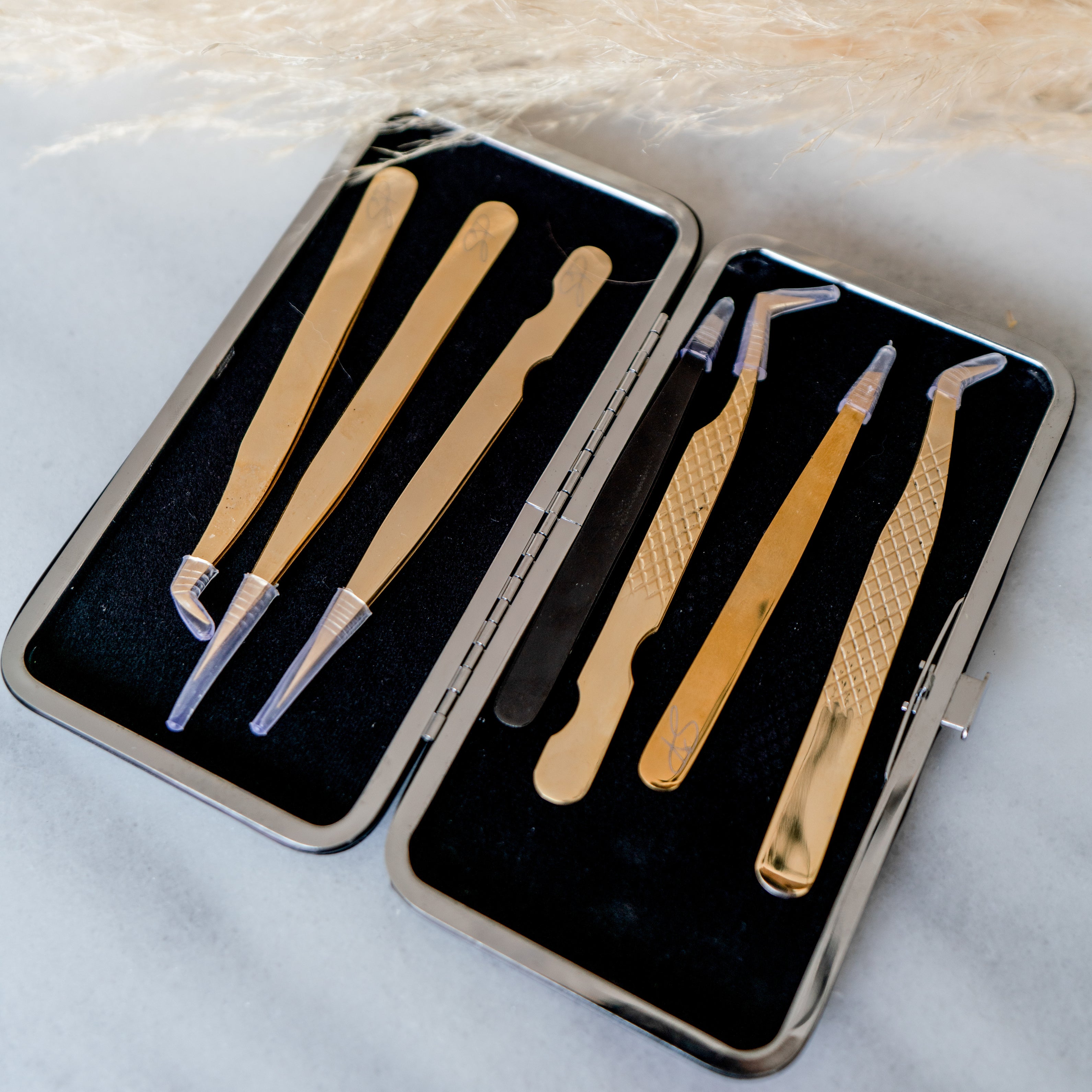 Luxe tweezer case